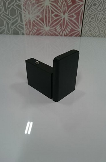 Max Appendiabiti Nero.JPG